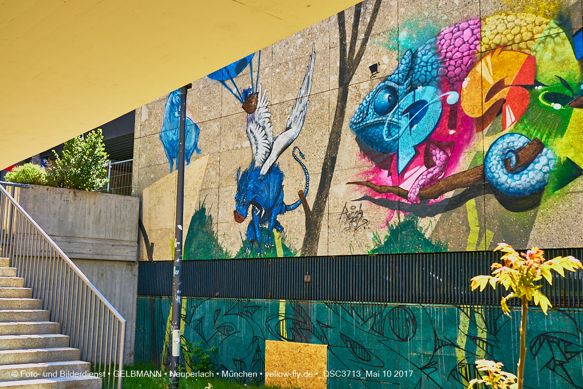 21.03.2017 - Abrissbaustelle Quiddezentrum in Neuperlach